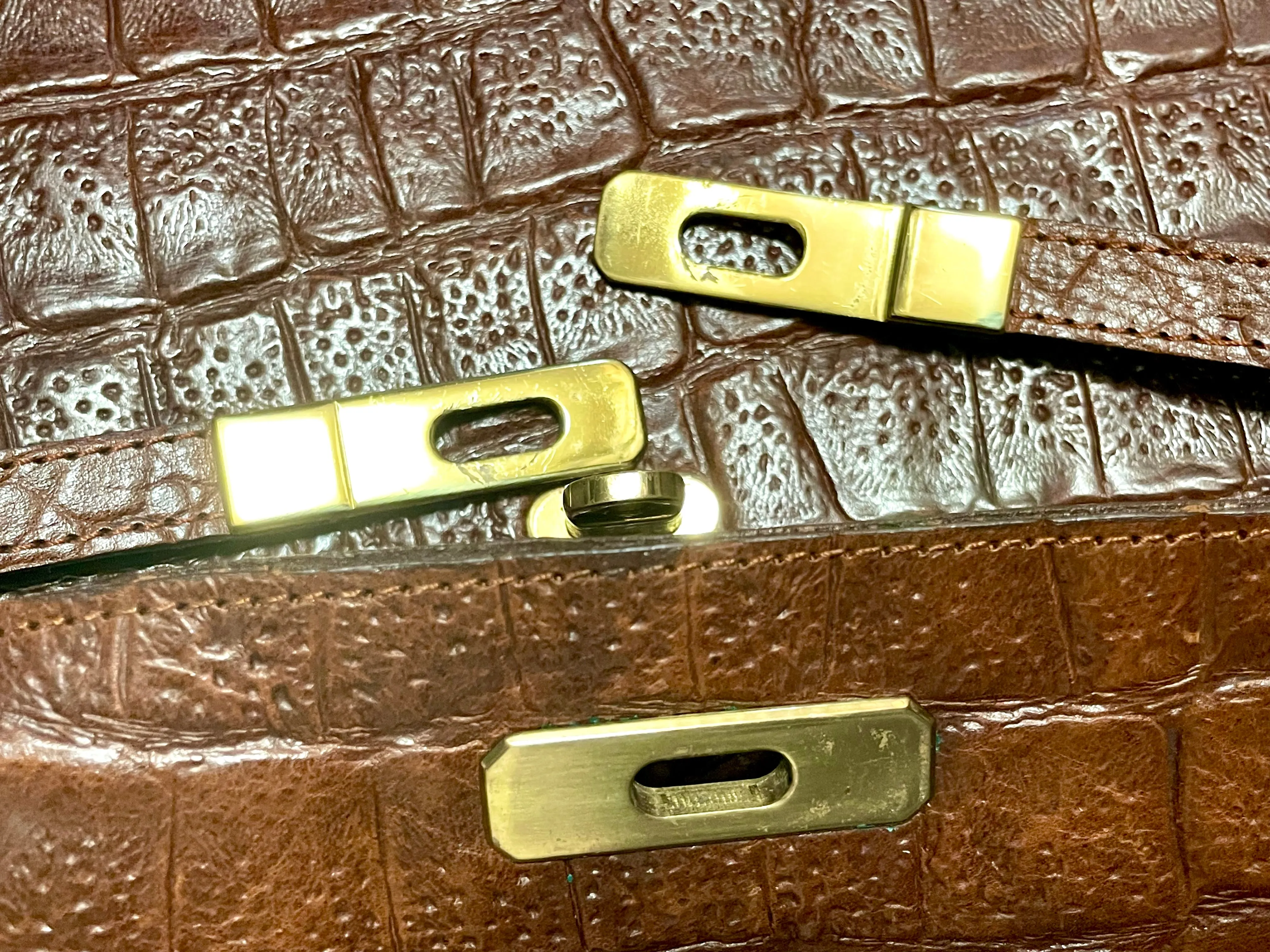 80s Vintage Mulberry croc embossed leather Kelly bag. Rare masterpiece you must get. 061003re1