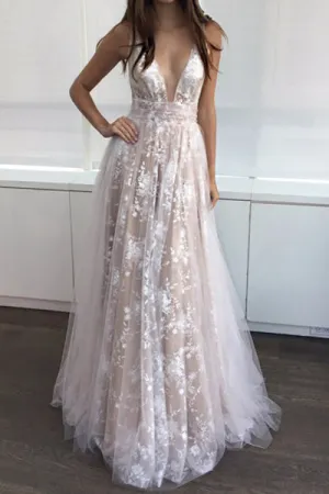 A-Line Deep V-Neck Champagne Tulle Backless Prom Dress with Lace P54