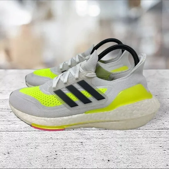 adidas UltraBoost 21 Mens Size 6 Women’s Size‎ 7.5 White Solar Yellow' FZ2929