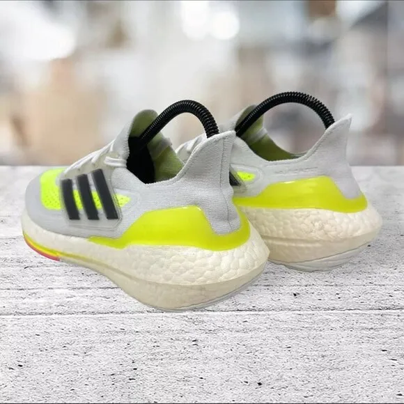 adidas UltraBoost 21 Mens Size 6 Women’s Size‎ 7.5 White Solar Yellow' FZ2929