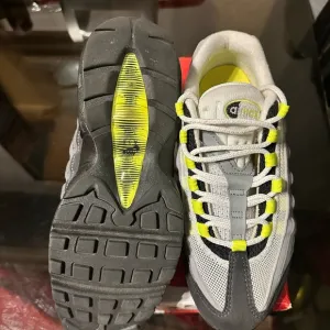 Air max 95 neon yellow