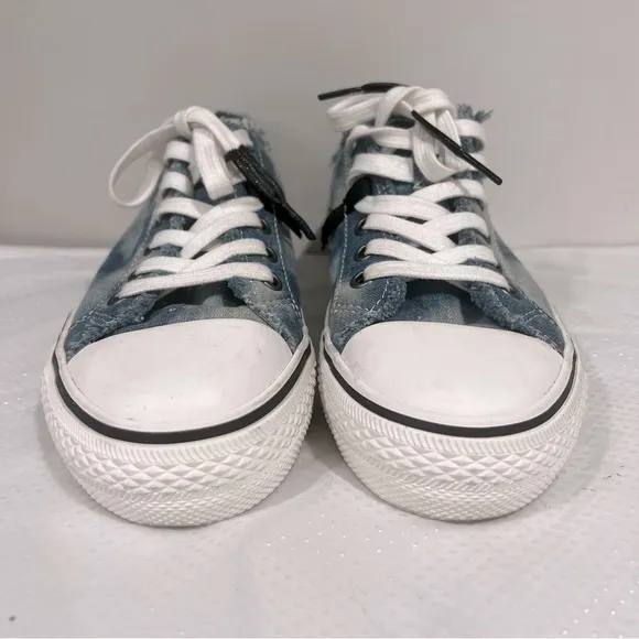 Ash Sneaker Vertu Women’s Sz 9 (39) Blue
