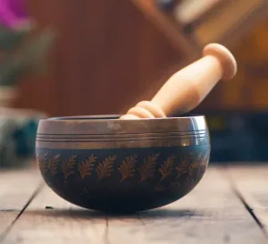 Black Colored Leaf & Bird Carved Singing Bowl