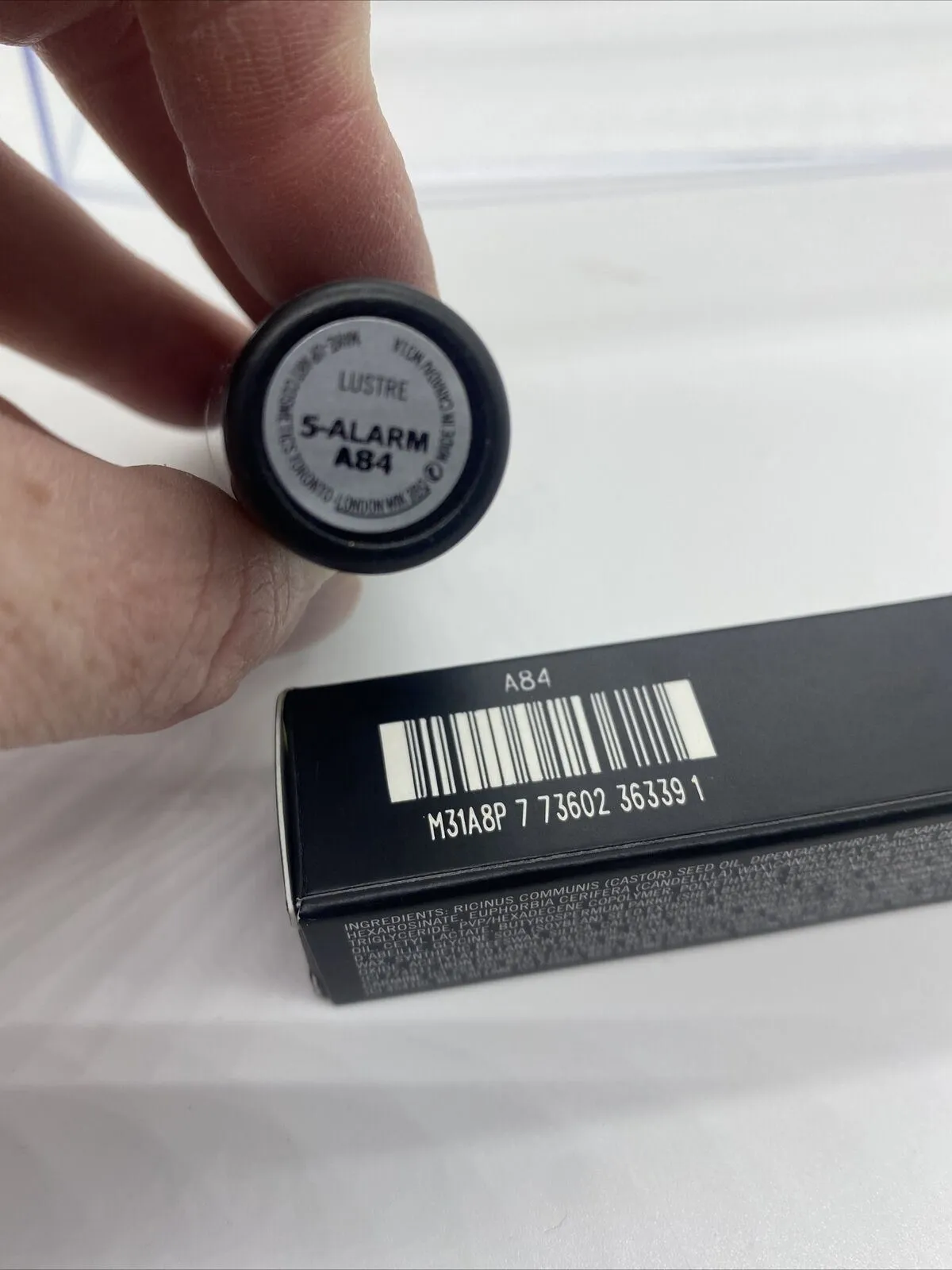 BNIB MAC 5 Alarm Lustre  Lipstick Limited Edition w/receipt