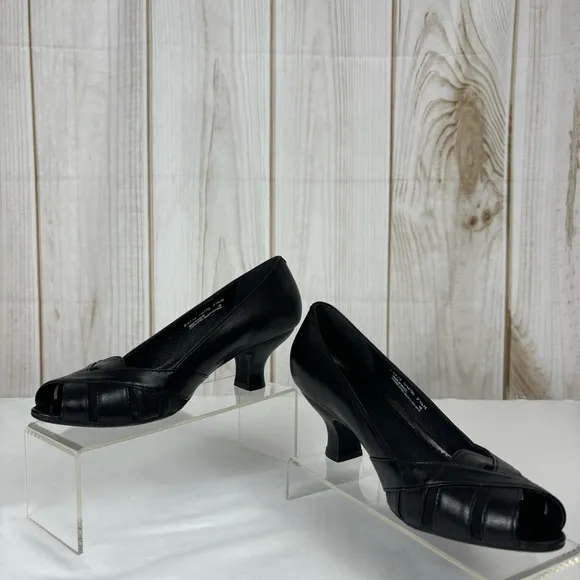 Clarks Artisan Active Air Comfort Peep Toe Pumps Kitten Heels Black Size 7.5