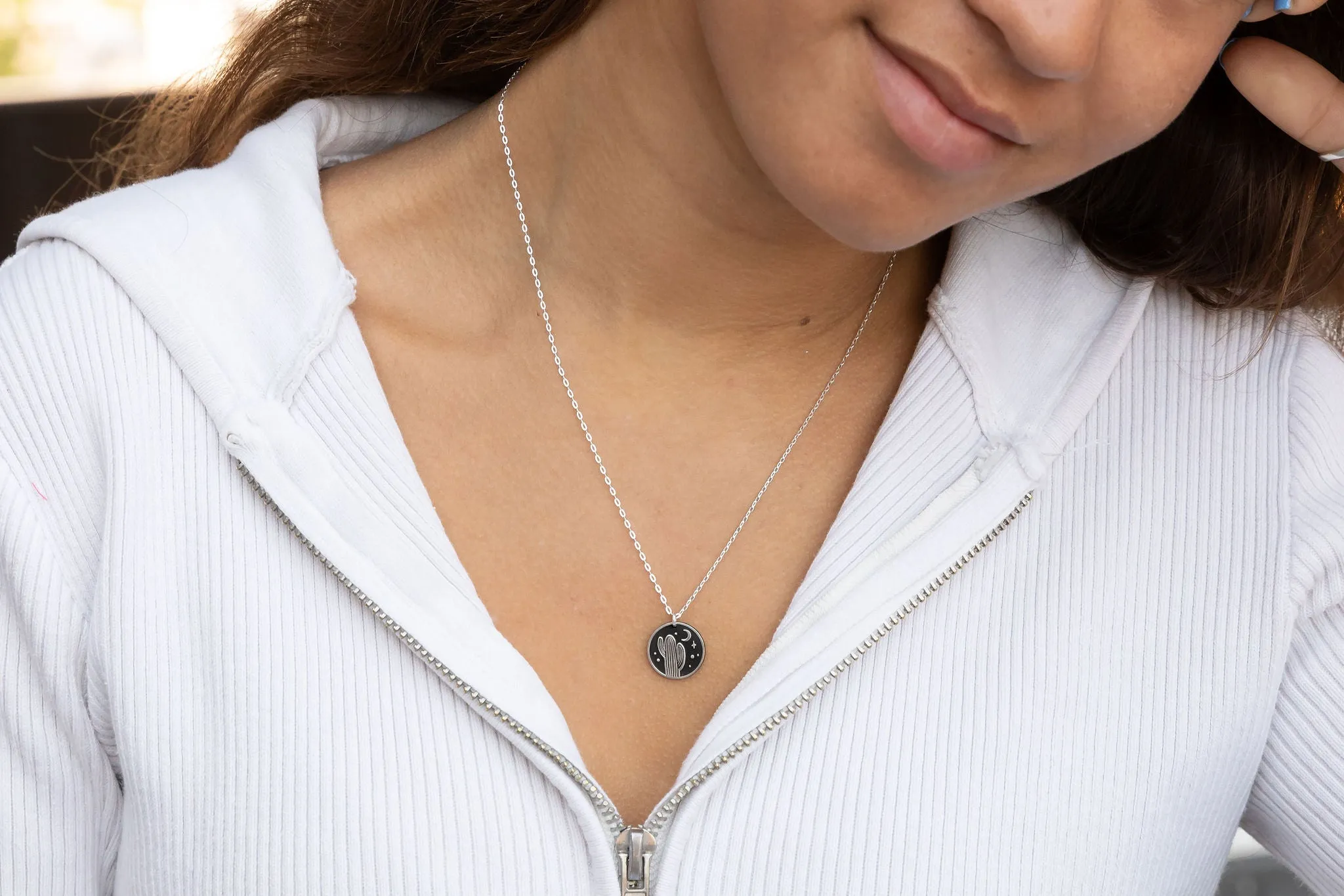 Desert Night Round Necklace