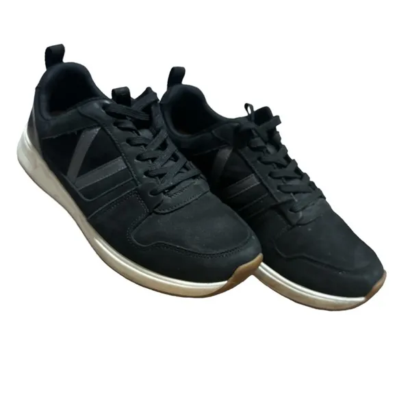 EUC - Vionic Rechelle Nubuck Leather Sneakers - size 7