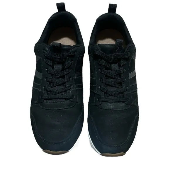 EUC - Vionic Rechelle Nubuck Leather Sneakers - size 7