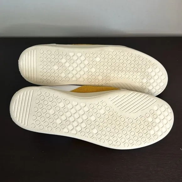 Everlane ReLeather Mustard and White Retro Inspired Court Shoe Sz W 11.5 M 9.5