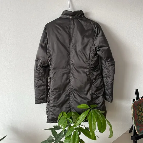 •GUESS• down-feather puffer coat // mid-length // full zip jacket // dark silver