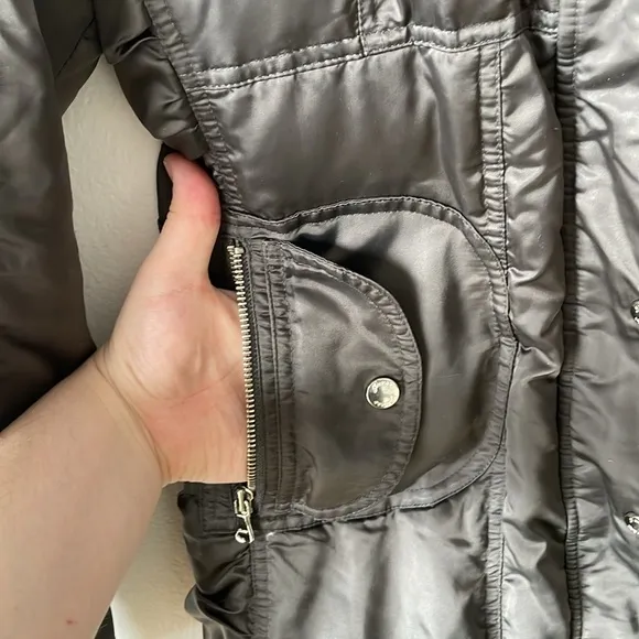 •GUESS• down-feather puffer coat // mid-length // full zip jacket // dark silver