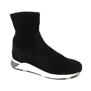 KA 18872 Black
