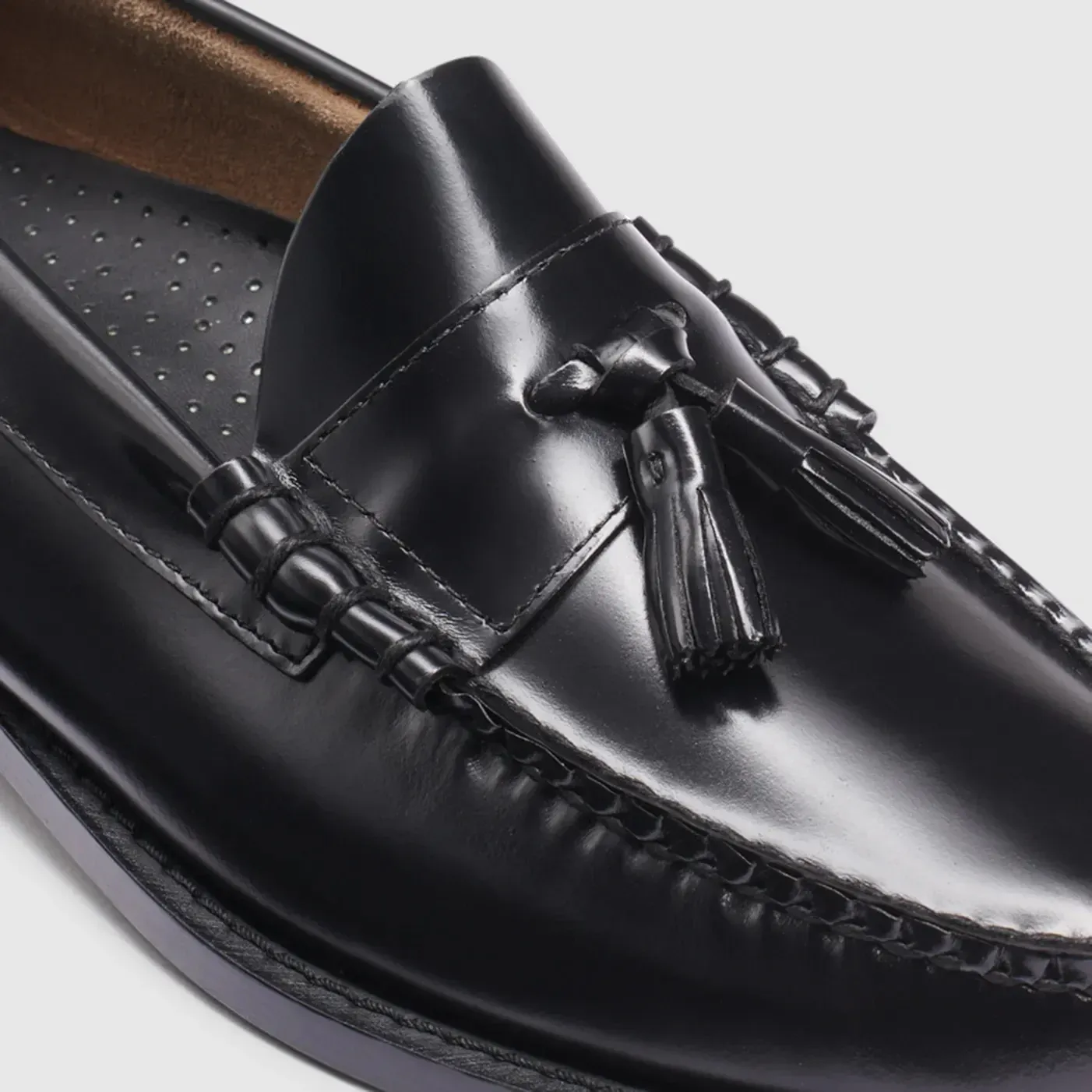 Lennox Leather Tassel Weejuns Loafer in Black