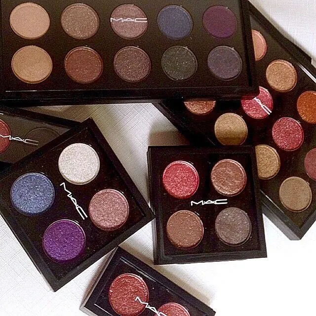 MAC Pressed Pigments QUAD Eyeshadow Kitschmas Pink Pearl Fuchsia Madly Personal