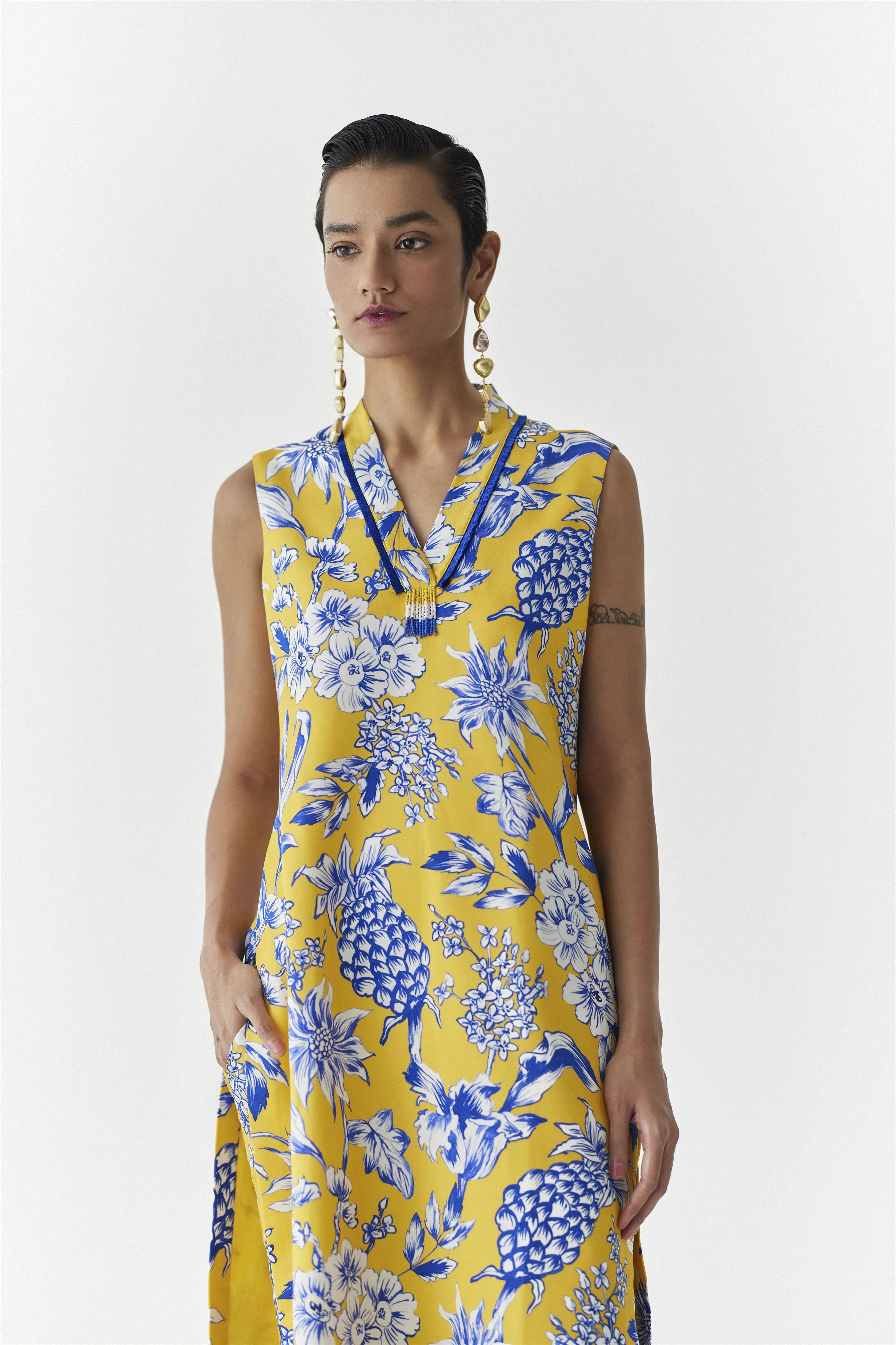 New Season Summer to Fall 2024-Co-ord Kurta Pants Vegan Silk yellow Blue Pinepple Print-Studio Rigu-Fashion Edit Amazonico