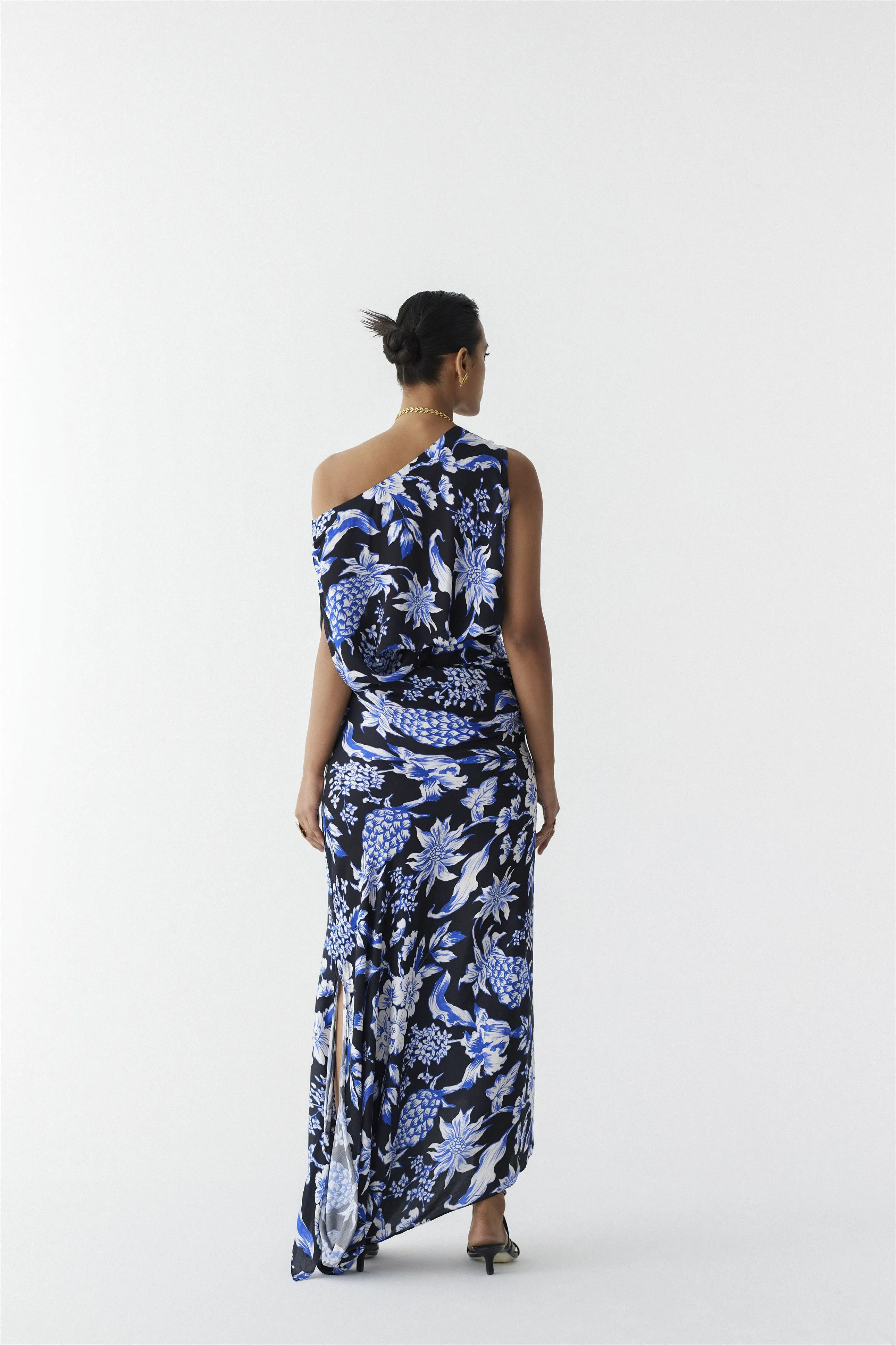 New Season Summer to Fall 2024-Co-ord Top Knot Skirt Vegan Silk Black Blue Pineapple Print-Studio Rigu-Fashion Edit Amazonico