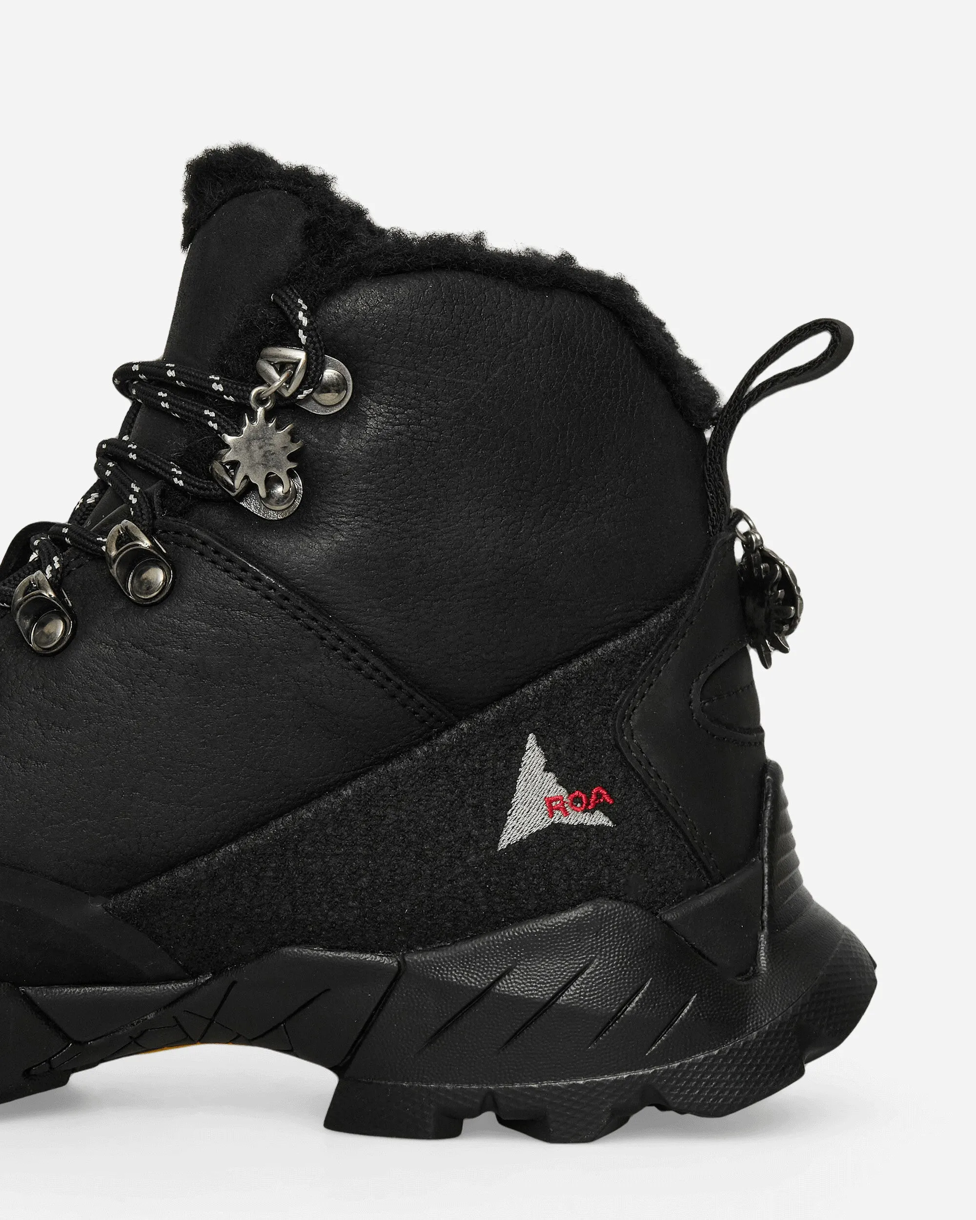 Nightfall Medallion Andreas Boots Black