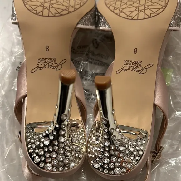 NWOT Jewel Badgley Mischka - Champagne satin jeweled heels.