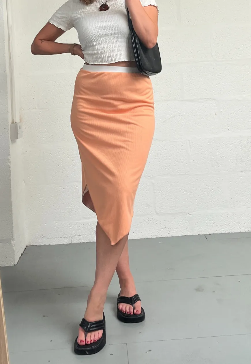 PEACH/CREAM REVERSIBLE POINTED HEM SKIRT