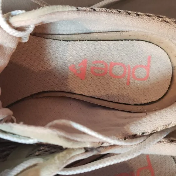 Plae Prospect Unisex Youth Sneaker in Blush  Size 2.5
