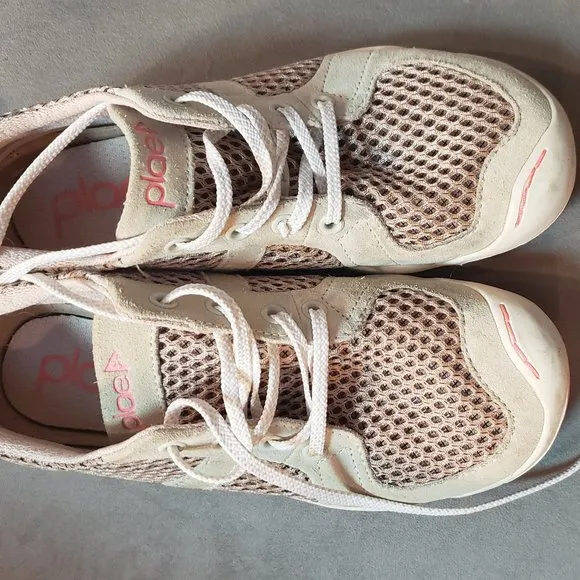 Plae Prospect Unisex Youth Sneaker in Blush  Size 2.5