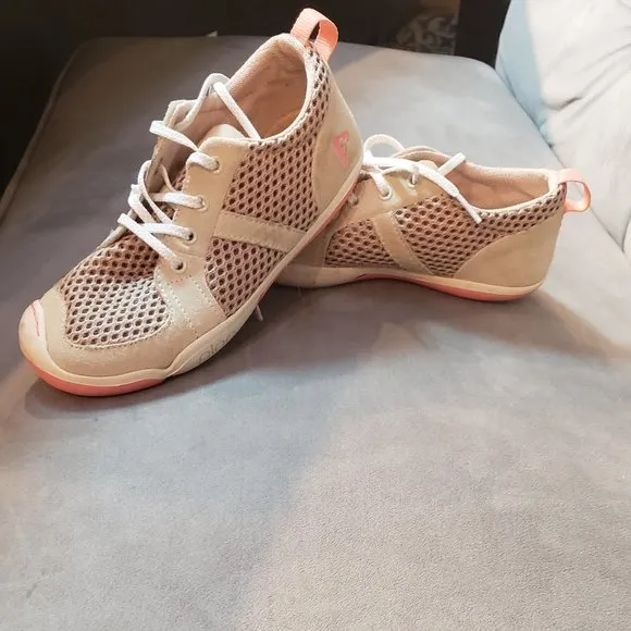 Plae Prospect Unisex Youth Sneaker in Blush  Size 2.5