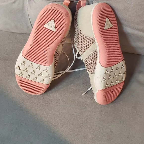 Plae Prospect Unisex Youth Sneaker in Blush  Size 2.5