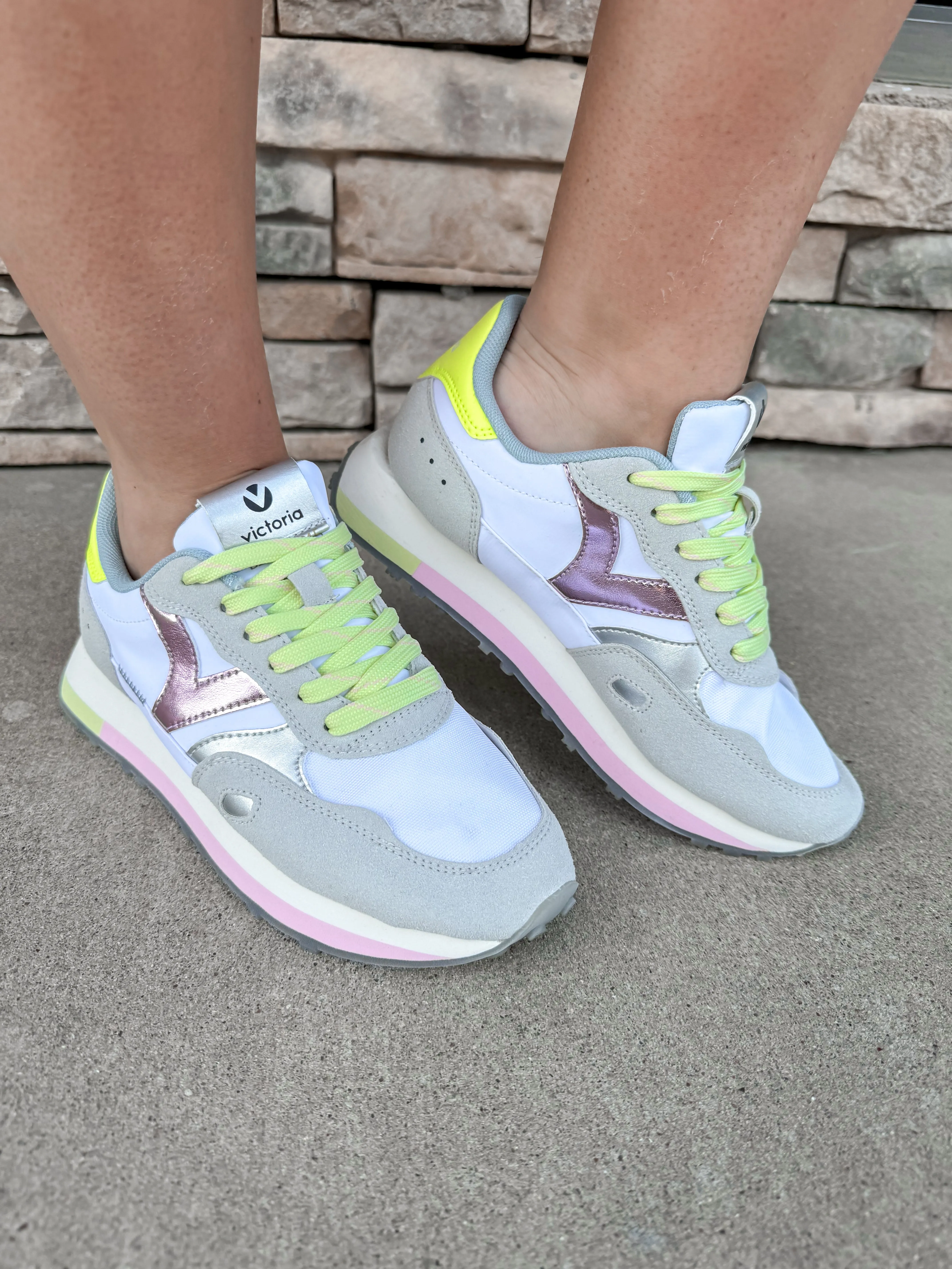Plata Metal Sneaker