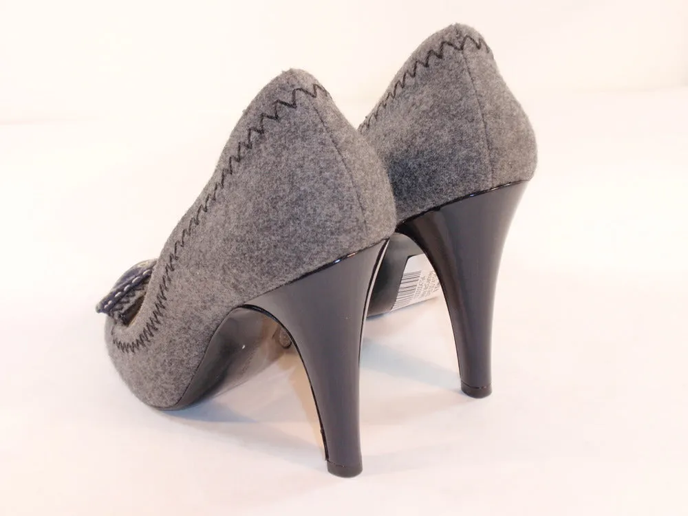 STELLA MCCARTNEY Grey Wool Heels with Flower and Patent Leather Detail Size 5