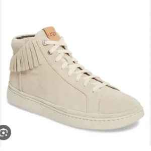 UGG Unisex Cali Fringe Suede Leather High-Top Sneaker