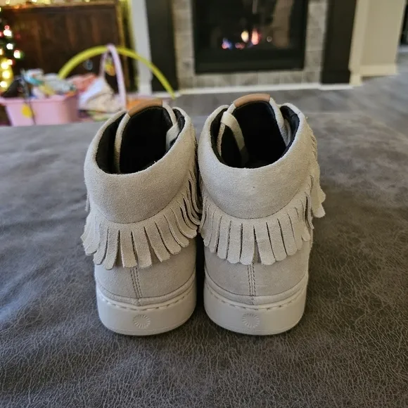 UGG Unisex Cali Fringe Suede Leather High-Top Sneaker