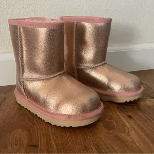 Uggs pink metallic glitter little girls toddler size 10 shoes boots