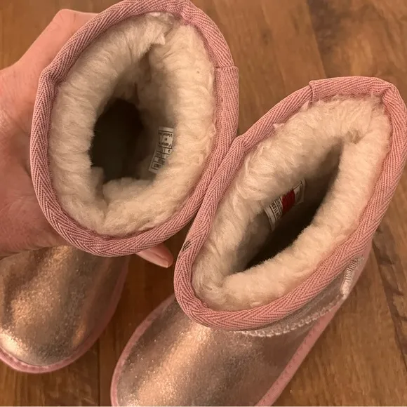 Uggs pink metallic glitter little girls toddler size 10 shoes boots