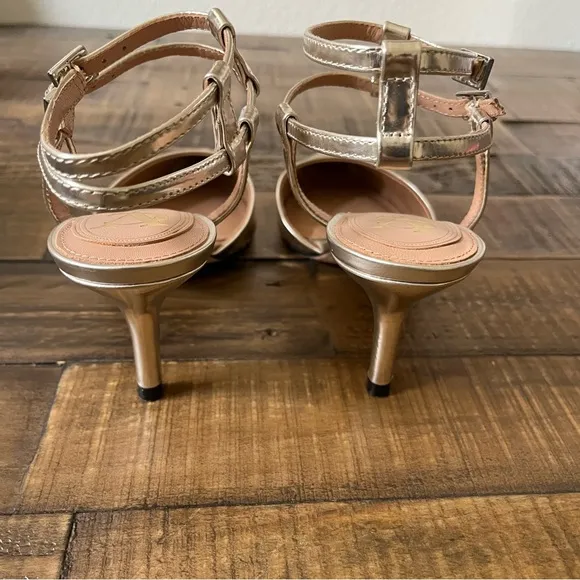 Vince Camuto Signature Gold Pointed Toe Heels Size 6