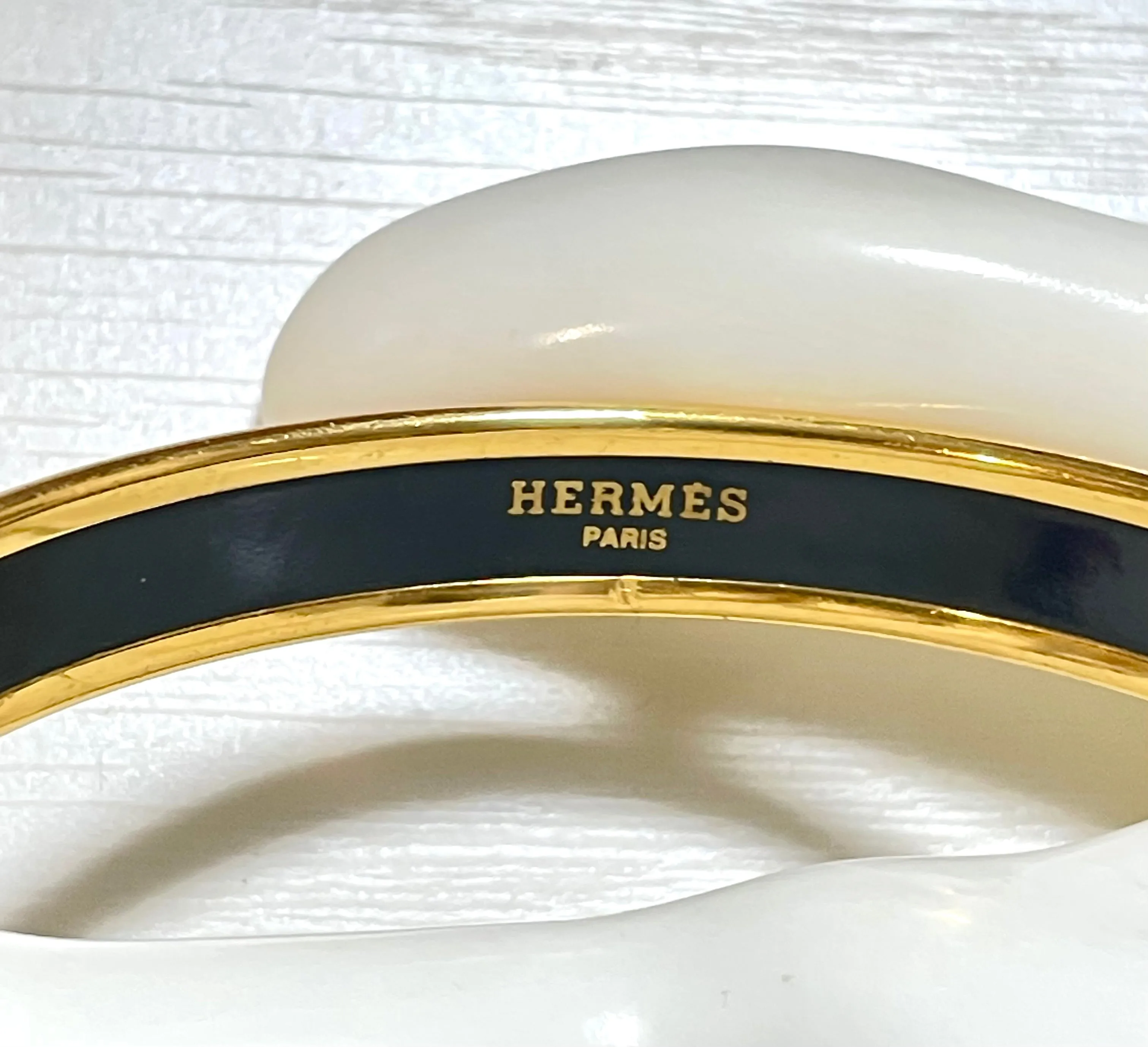 Vintage Hermes yellow cloisonne enamel bangle with star, cloud, and arabesque design. Classic bracelet. 070128ac4